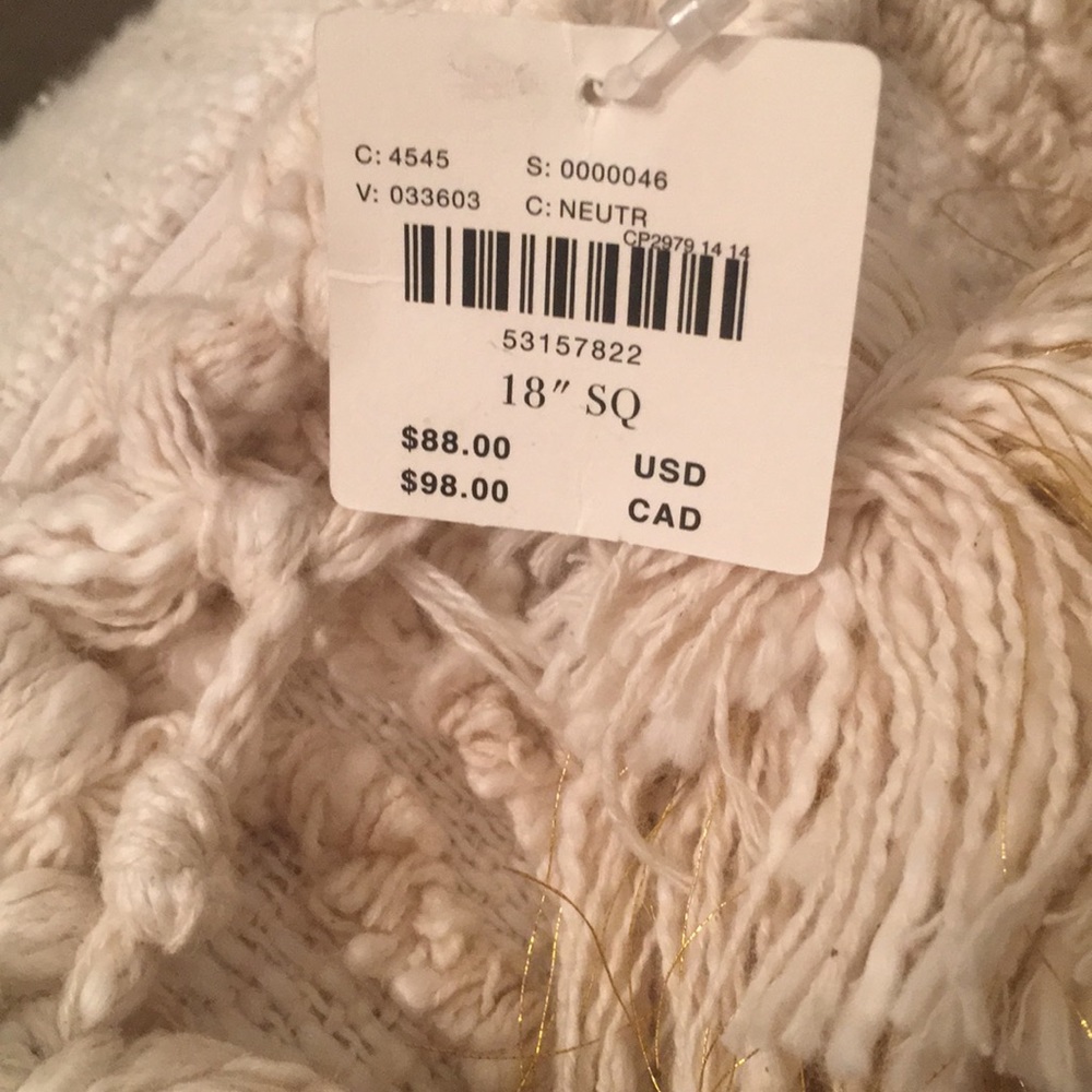 Two 18x18’’ Anthropologie accent pillows NEW w/tag - Picture 8 of 8